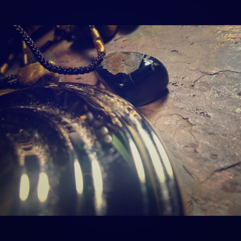 Tiger’s Eye Unisex Pendant W/Gifts!